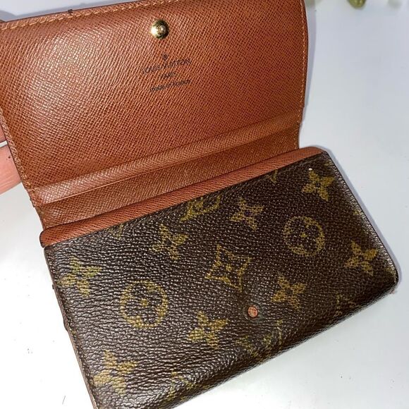 Authentic Louis Vuitton Monogram Porte Monnaie Tresor Wallet - Picture 5 of 11